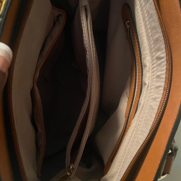 Yellow satchel medium to large sz gator handbag with arm strap - Picture 4 of 4